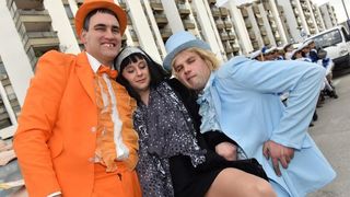 Karnevalska povorka okupila se na parkiralistu kod ‘Ljepotice’ a potom je krenula prema sredisnjem gradskom Trgu. Photo: Dino Stanin/PIXSELL