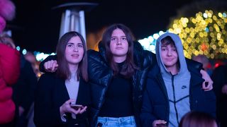 Vatromet, tisuće konfeta, šampanjac, prskalice i koncert Ivana Zaka i Tempo Banda