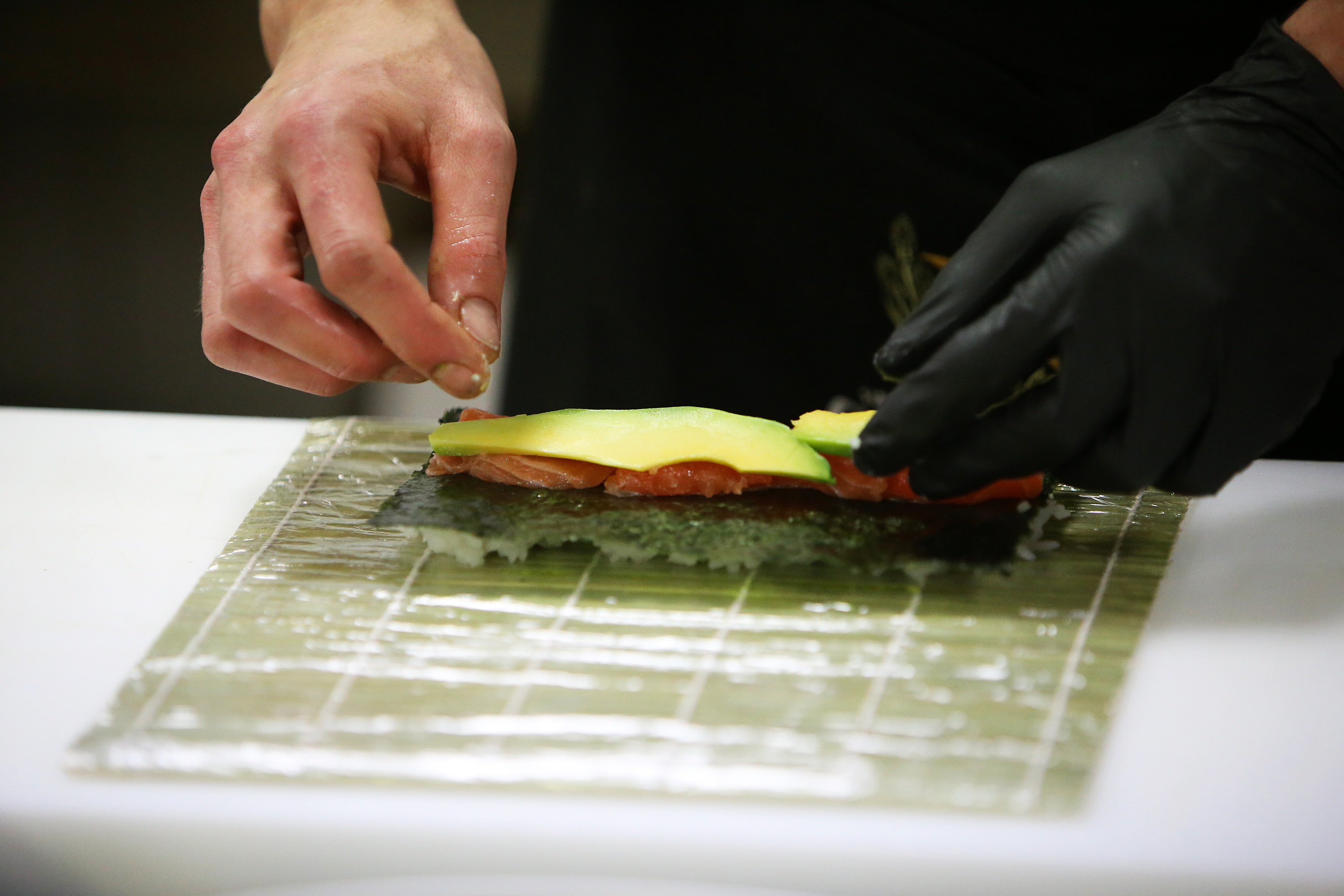 Kako se sinoć spremao sushi za večerašnje otvaranje Tuna, Sushi & Wine Festivala Kako se sinoć spremao sushi za večerašnje otvaranje Tuna, Sushi & Wine Festivala