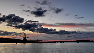 Svitanje i rano jutro u novoj luci Gaženica