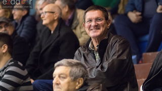 Fešta u povodu 80. rođendana Pina Giergie: Vetarani KK Zadar – Veterani KK Olimpija Fešta u povodu 80. rođendana Pina Giergie: Vetarani KK Zadar – Veterani KK Olimpija