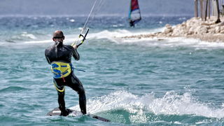 Surferi i kiteri guštali u južini na Boriku Surferi i kiteri guštali u južini na Boriku