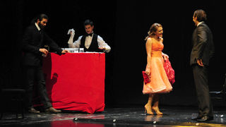 Zadar, 7.3.2012. snimio: Nenad Marčev
HNK Split
Arthur Miller: SMRT TRGOVAČKOG PUTNIKA, drama
redatelj: Dušan Jovanović
premijera: 27. ožujka 2011.
Uloge:
Willy Loman: Mustafa Nadarević,
Linda: Snježana Sinovčić Šiškov
Biff Loman: Mijo Juriši Zadar, 7.3.2012. snimio: Nenad Marčev
HNK Split
Arthur Miller: SMRT TRGOVAČKOG PUTNIKA, drama
redatelj: Dušan Jovanović
premijera: 27. ožujka 2011.
Uloge:
Willy Loman: Mustafa Nadarević,
Linda: Snježana Sinovčić Šiškov
Biff Loman: Mijo Juriši