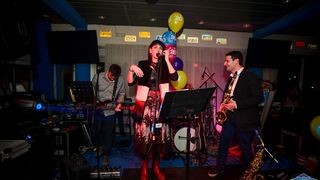 U Famous beach and grill baru Rockatansky bend proslavio je 20 godina djelovanja U Famous beach and grill baru Rockatansky bend proslavio je 20 godina djelovanja