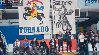 Humanitarno gledanje utakmice Zadar-Cibona u Jazinama Humanitarno gledanje utakmice Zadar-Cibona u Jazinama