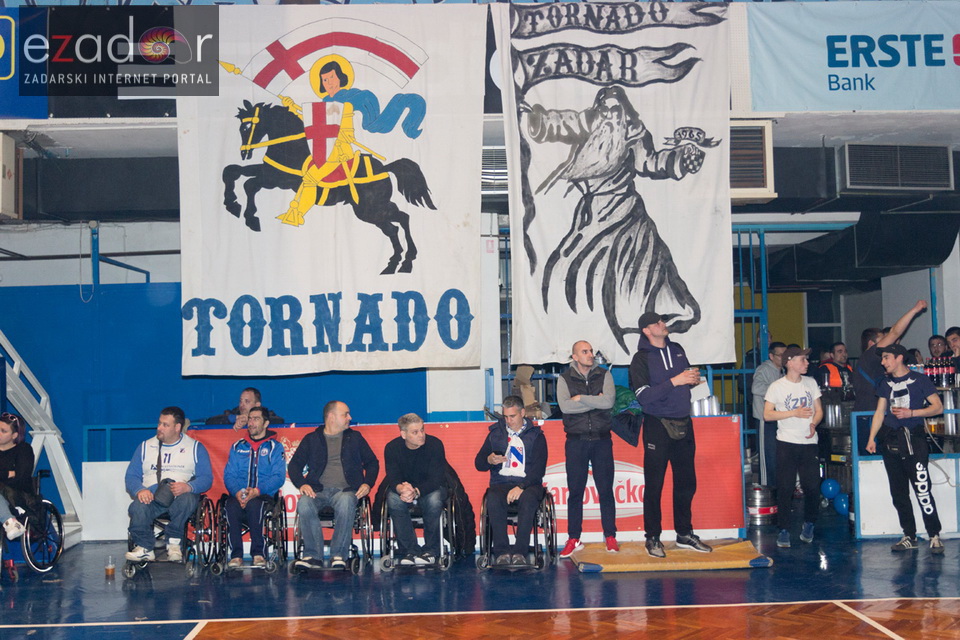 Humanitarno gledanje utakmice Zadar-Cibona u Jazinama Humanitarno gledanje utakmice Zadar-Cibona u Jazinama