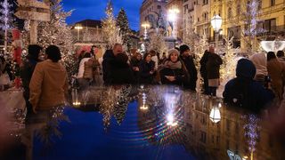 Zagrebački Advent na Trgu bana Jelačića