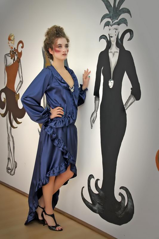 2300 kn; Haljinu dizajnira Klara Dedić: saten-svila sa Swarowski kristalima (foto: Marin Gospić)