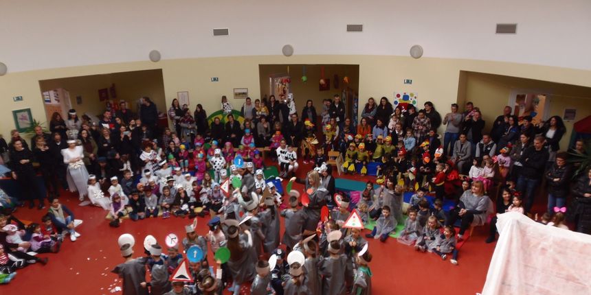 Male maškare iz dječjeg vrtića Bubamara razveselile svoje roditelje Male maškare iz dječjeg vrtića Bubamara razveselile svoje roditelje