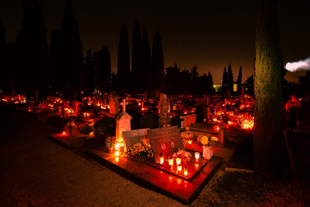 Blagdan Svih svetih na Gradskom groblju Zadar 1. studenog 2016.  Foto: Iva Perinčić