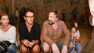 “Ana i Ona” naziv je predstave čijom je premijerom sinoć u zadarskom Kazalištu lutaka započela umjetnička revija pod nazivom “Nosi se Teatro Verrdi”.