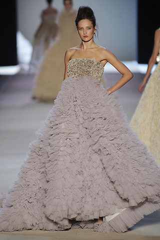 Na granici s coutureom (Moda.hr)