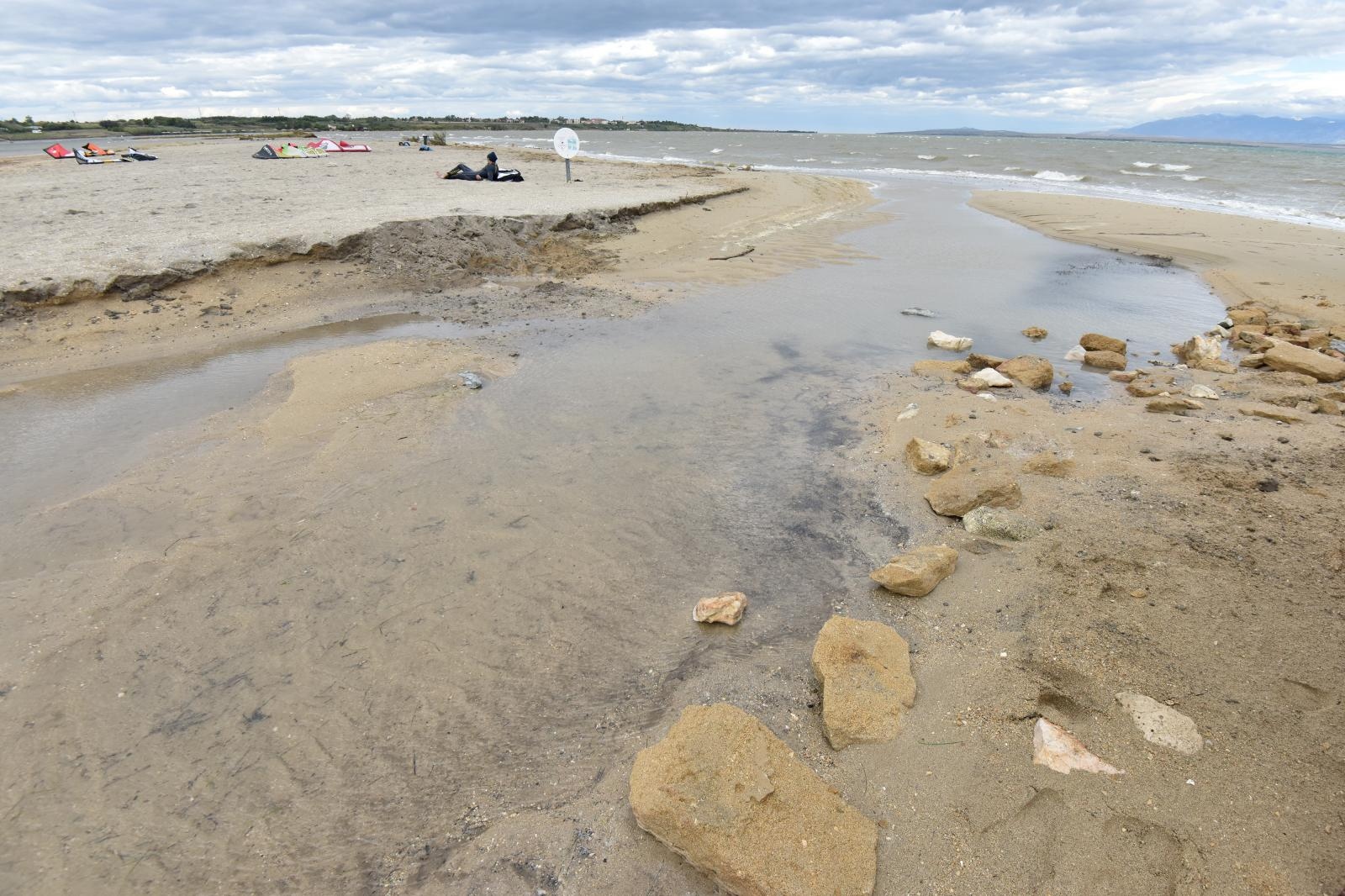 Čuvena ninska plaža Ždrijac teško stradala u poplavi