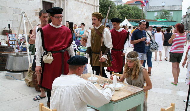 Paški srednjovjekovni sajam