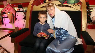 Sv. Luce razveselila mališane u Supernova centru, Foto: Iva Perinčić Sv. Luce razveselila mališane u Supernova centru, Foto: Iva Perinčić