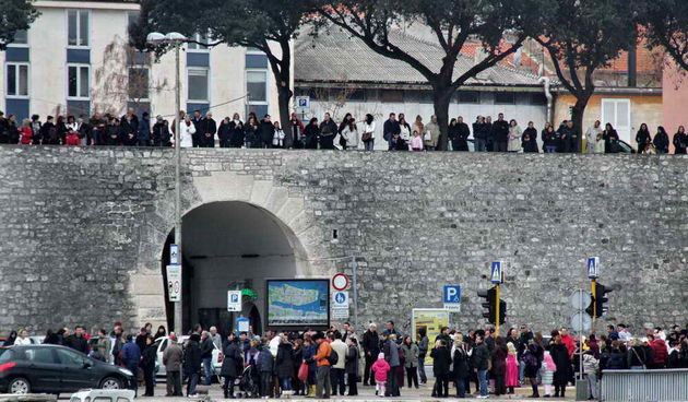 Karnevalska povorka 2012, Foto: Leonard Kvarantan