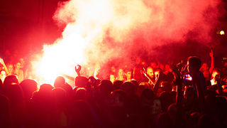 Mještani Bibinja sinoć su uživali u vrhunskom koncertu grupe Colonija na sportskom centru Crljenica Mještani Bibinja sinoć su uživali u vrhunskom koncertu grupe Colonija na sportskom centru Crljenica