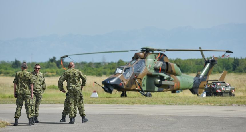 Britanci i Francuzi u Zemunik stigli helikopterima na vježbu “Swift Response 19”