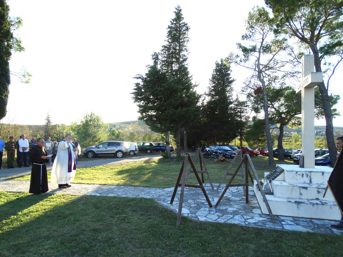 Vukšić: Položeni vijenci za žrtve Domovinskog rata