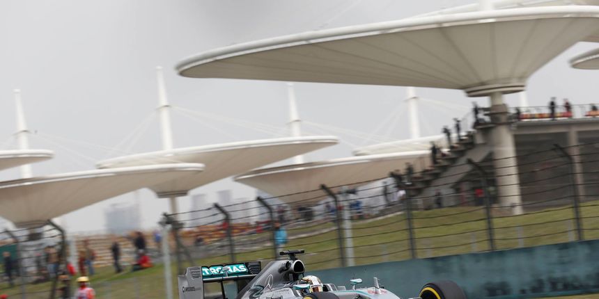 Lewis Hamilton Mercedes, foto: facebook.com Lewis Hamilton Mercedes, foto: facebook.com