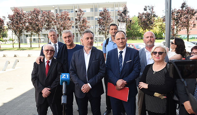 Image 4520824 (auto)