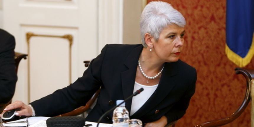 Zagreb, 020709.
Vlada Markov trg.
Redovita sjednica vlade.
Na slici: Jadranka Kosor na sjednici vlade.
Foto: Goran Mehkek / CROPIX