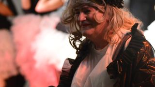 Dragon teatar premijerom predstave “Kraljevo” proslavio svoj peti rođendan Dragon teatar premijerom predstave “Kraljevo” proslavio svoj peti rođendan