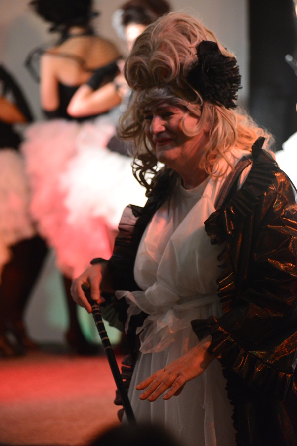 Dragon teatar premijerom predstave “Kraljevo” proslavio svoj peti rođendan Dragon teatar premijerom predstave “Kraljevo” proslavio svoj peti rođendan