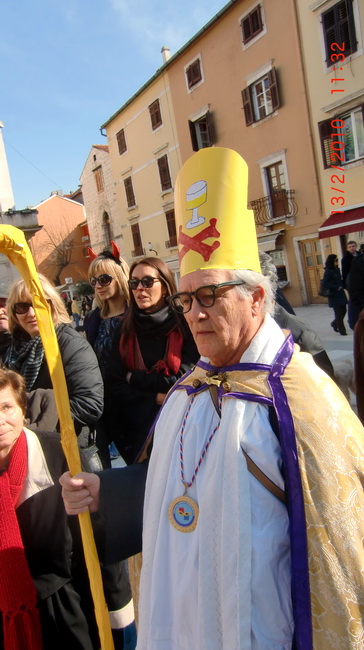 Zadarski karneval 2010: KUD “Druzina” Pag na Narodnom trgu