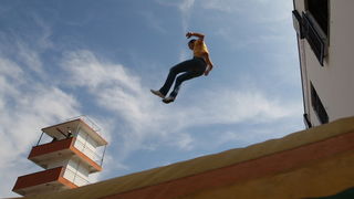 Zadar, 040511.
Povodom Dana vatrogasaca zadarski su vatrogasci izveli vjezbu gasenja pozara.
Na slici: detalj s vjezbe.
Foto: Vladimir Ivanov / Cropix