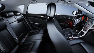 Opel Astra (foto: autoklub.hr) Opel Astra (foto: autoklub.hr)