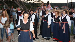 Vecer folklora: KUD Nevijana i ansambl Horenak u Nevidjenima Vecer folklora: KUD Nevijana i ansambl Horenak u Nevidjenima