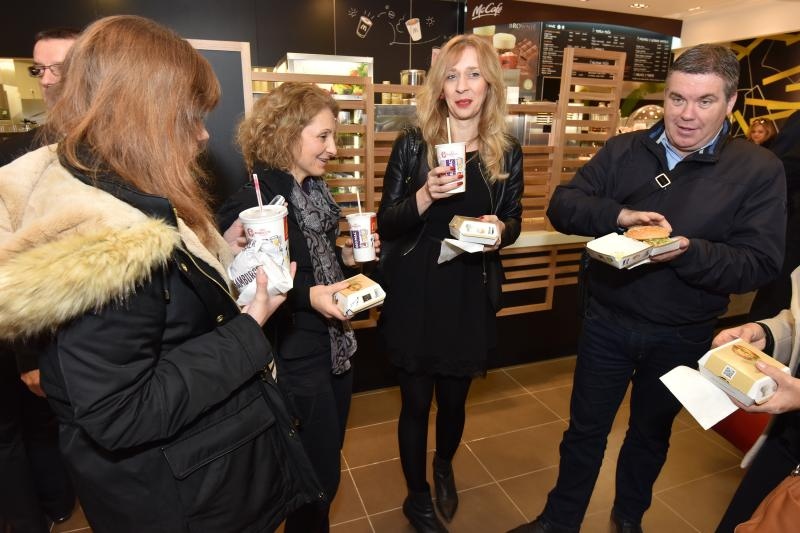 U zgradi nekadasnjeg zeljznickog kolodvora jutros je otvoren prvi Mc Donalds u Zadru Photo: Dino Stanin/PIXSELL