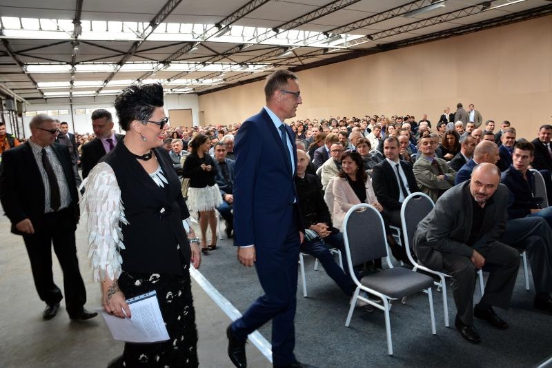 Ministar Jakovina u pogon pustio postrojenje na biomasu za potrebe drvne industrije Ministar Jakovina u pogon pustio postrojenje na biomasu za potrebe drvne industrije