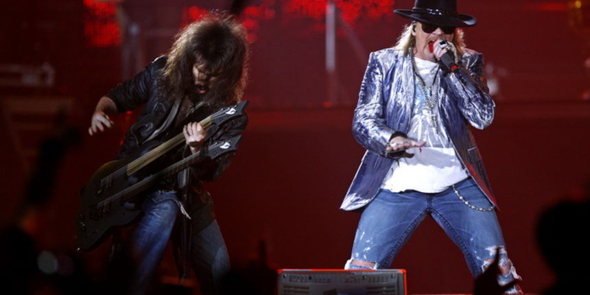 Zagreb, 240910.
Arena Zagreb.
Popularni kalifornijski rock bend Guns N Zagreb, 240910.
Arena Zagreb.
Popularni kalifornijski rock bend Guns N