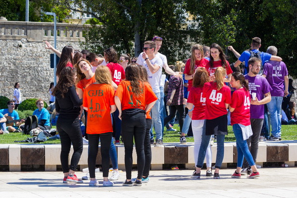 Ludijada maturanata na zadarskoj rivi 17. svibnja 2016. Foto: Bojan Bogdanić