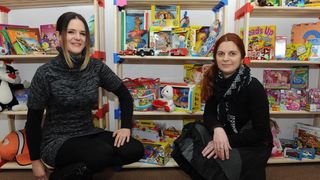 05.02.2014., Knin – Po prvi puta je u gradu otvorena je besplatna knjiznica djecjih igracaka. Projekt su osmislile clanice Ekoudruga Krka-Knin na celu sa Ingom Kukolj i Marijom Ujakovic. Jedini uvjet za uclanjenje u knjiznicu je da djeca donesu neku svo