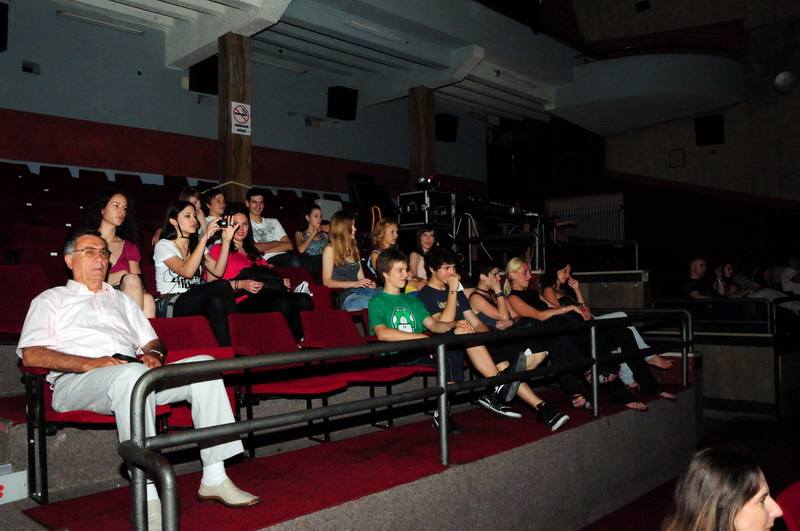 Artikultura: Predstava “Etsilazak” Teatra Verdi, Foto: Ivan Dilber Artikultura: Predstava “Etsilazak” Teatra Verdi, Foto: Ivan Dilber