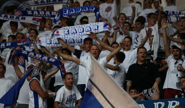 Zagreb, 180513.
Dvorana Kresimira Cosica. Kosarkaska utakmica polufinala doigravanja za prvaka Hrvatske (1 utakmica) izmedju KK Zadar i KK Cedevita. 
Na fotografiji: navijaci Zadra Tornado.
Foto: Jure Miskovic / CROPIX