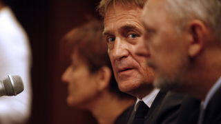 Zadar, 080811.
Javna tribina u clubu Arsenal o Hrvatskoj kao 28-oj clanici EU, u organizaciji zadarskog HDZ-a – govore ministri Davor Bozinovic i Martina Dalic. Na tribini su bili i ministar Bozidar Kalmeta, Vladimir Seks te mnogobrojni saborski zastupnic Zadar, 080811.
Javna tribina u clubu Arsenal o Hrvatskoj kao 28-oj clanici EU, u organizaciji zadarskog HDZ-a – govore ministri Davor Bozinovic i Martina Dalic. Na tribini su bili i ministar Bozidar Kalmeta, Vladimir Seks te mnogobrojni saborski zastupnic