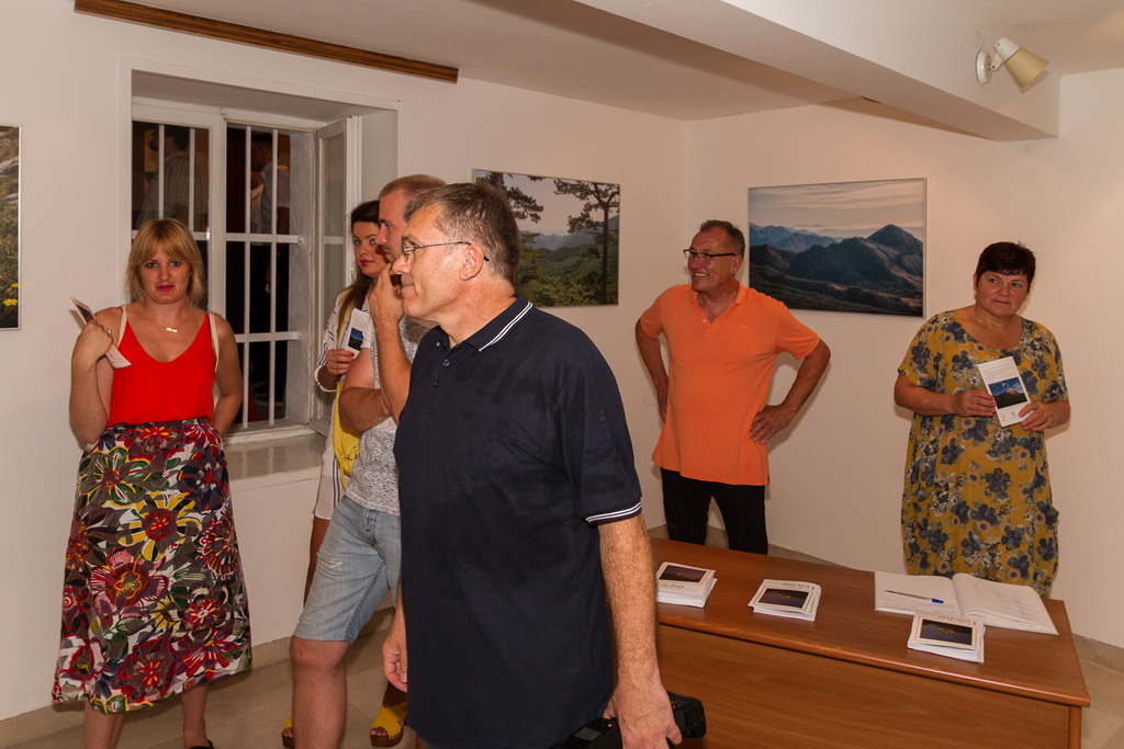 Biograd na Moru: Svečano otvorena izložba fotografija “Velebit” Vinka Pešića Biograd na Moru: Svečano otvorena izložba fotografija “Velebit” Vinka Pešića