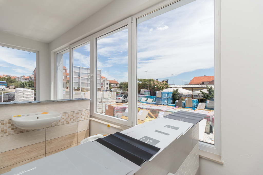 Vrhunska ponuda sanitarija i keramičkih pločica po nevjerojatnim cijenama u novootvorenoj trgovini “Latrina”