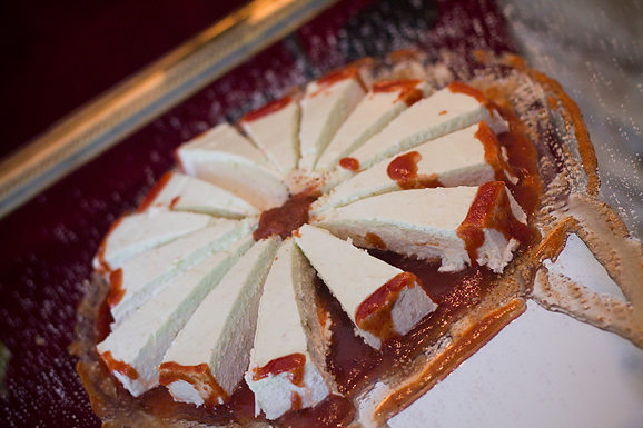 Restoran Pet bunara – “Šinjorina Dunja” (foto:Saša Čuka) Restoran Pet bunara – “Šinjorina Dunja” (foto:Saša Čuka)