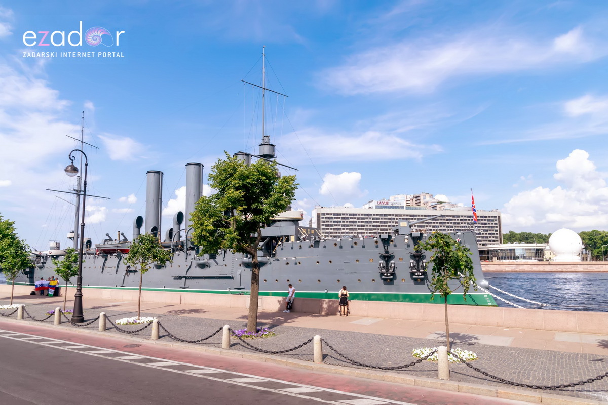 Đir po čudesno lijepom St. Petersburgu Đir po čudesno lijepom St. Petersburgu