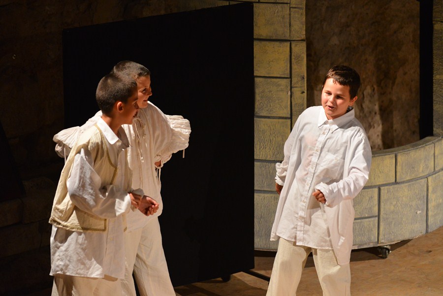 Donatolina 2: Doživljaji slavnog Rodriga u crkvi sv. Dominika Donatolina 2: Doživljaji slavnog Rodriga u crkvi sv. Dominika