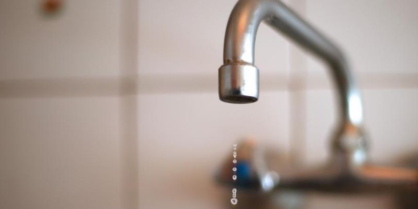 Za kucanstva ce od veljace poskupiti voda prema odluci Vlade, u osnovnu cijenu kubika pitke vode od ove godine povecane su stavke za koristenje i zastitu voda, i to s 0,80 i 0,90 lipa na 1,35 kuna. Ilustracija. Photo: Sanjin Strukic/PIXSELL Autor  Sanjin