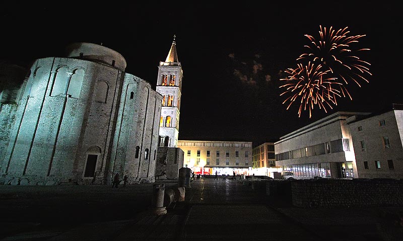 Novogodišnji vatromet u Zadru 2009. (foto: Marin Gospić)