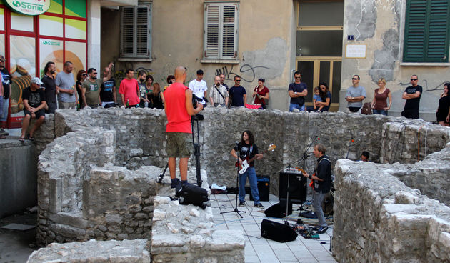 Glazbena jutra u Stomorici: “Gatos Del Mundo”, foto: ezadar.hr