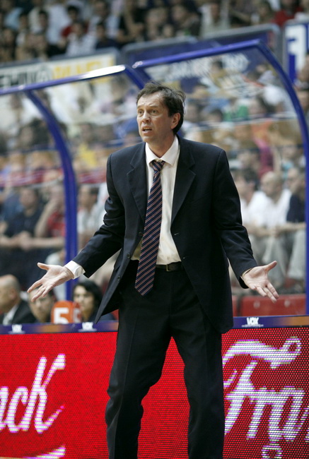 Zagreb, 100610.
Peta utakmica doigravanja za prvaka Htvatske u kosarci: Cibona – Zadar, u kosarkaskom centru Drazen Petrovic.
Na slici trener Zadra Danijel Jusup.
Foto: Dragan Matic / Cropix Zagreb, 100610.
Peta utakmica doigravanja za prvaka Htvatske u kosarci: Cibona – Zadar, u kosarkaskom centru Drazen Petrovic.
Na slici trener Zadra Danijel Jusup.
Foto: Dragan Matic / Cropix