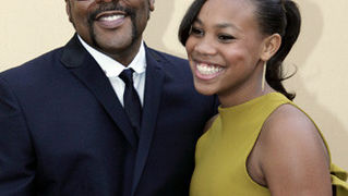 82. Red Carpet Oscara (oscar.go.com)